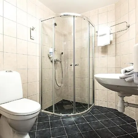 Chesterfield Szálloda 3*