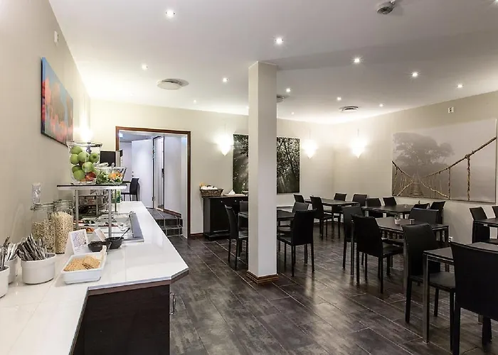 Chesterfield Отель 3*