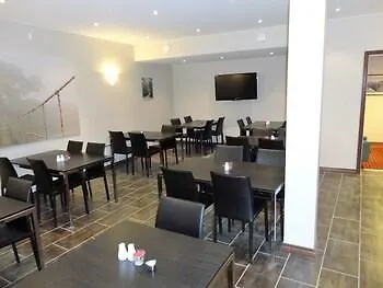 Отель Chesterfield 3*